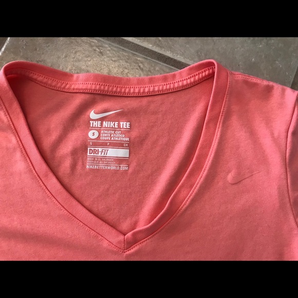 Nike dry fit shirt - Picture 2 of 2